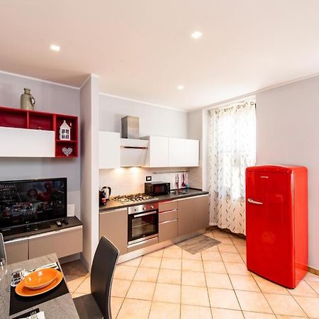 Tony Home โอเมญา ภายนอก รูปภาพ