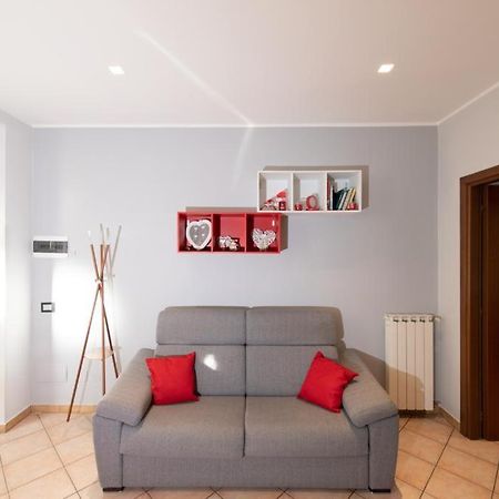 Tony Home โอเมญา ภายนอก รูปภาพ